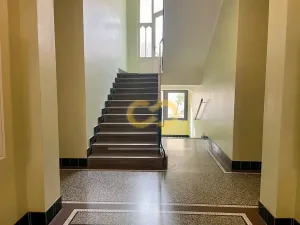 Pronájem bytu 1+kk, Praha - Vinohrady, Vozová, 26 m2