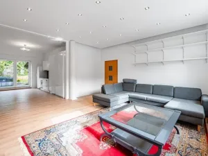 Prodej rodinného domu, Praha - Kobylisy, Sedlecká, 200 m2