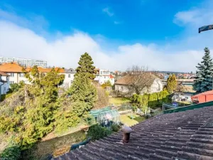 Prodej rodinného domu, Praha - Kobylisy, Sedlecká, 200 m2