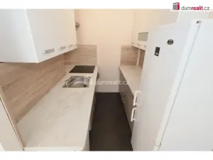 Pronájem bytu 2+kk, Praha - Letňany, Malkovského, 42 m2