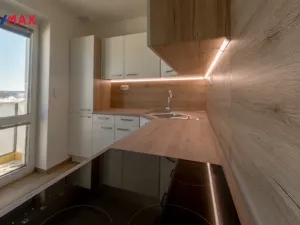 Pronájem bytu 2+kk, Hradec Králové - Pražské Předměstí, Horova, 51 m2