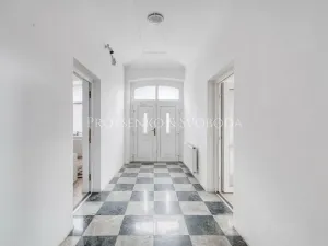 Prodej ubytování, Mělník, Českolipská, 418 m2