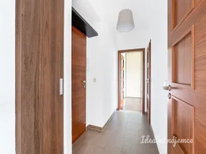 Pronájem bytu 2+1, Praha - Záběhlice, Púchovská, 50 m2