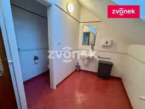 Pronájem kanceláře, Zlín, Vršava I, 460 m2