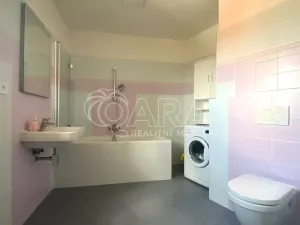 Pronájem bytu 2+kk, Brno, Hrozňatova, 72 m2