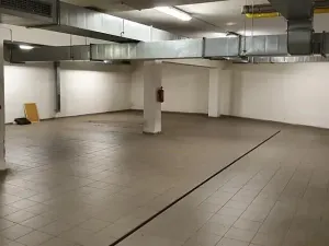 Pronájem garážového stání, Kladno, Dr. Vrbenského, 20 m2