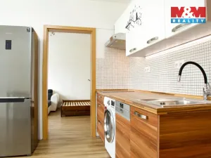 Pronájem bytu 1+1, Karlovy Vary - Bohatice, Lomená, 35 m2