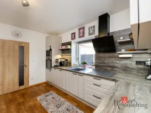 Prodej rodinného domu, Koloveč, nám. Svobody, 160 m2