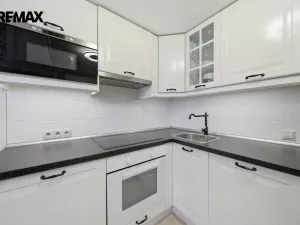 Prodej bytu 2+kk, Karlovy Vary, Krále Jiřího, 49 m2