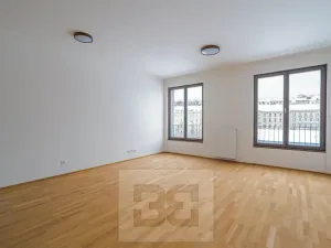 Prodej bytu 1+kk, Praha - Smíchov, Toyen, 42 m2