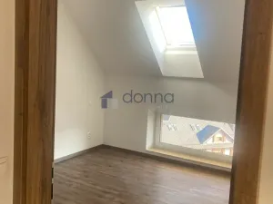 Pronájem bytu 3+kk, Praha, U Uranie, 70 m2