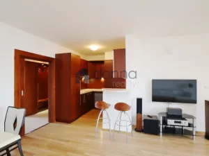 Pronájem bytu 2+kk, Praha, U Nikolajky, 82 m2