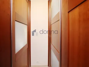 Pronájem bytu 2+kk, Praha, U Nikolajky, 82 m2