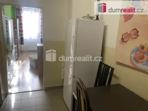 Pronájem bytu 1+1, Praha - Kobylisy, Zenklova, 40 m2