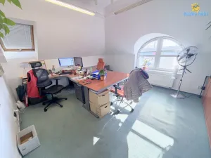 Pronájem kanceláře, Praha - Kunratice, Vídeňská, 390 m2