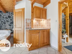 Prodej apartmánu, Štítary, 327 m2