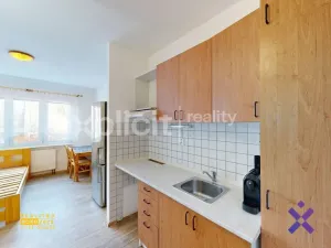 Pronájem bytu 1+kk, Zlín, M. Knesla, 20 m2