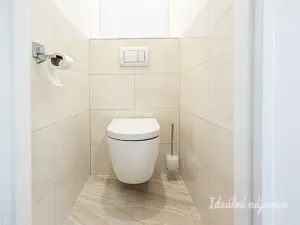 Pronájem bytu 3+1, Praha - Holešovice, Heřmanova, 68 m2