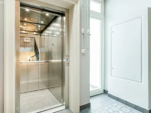 Pronájem bytu 2+kk, Praha - Bubeneč, Sládkova, 58 m2