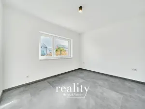 Pronájem bytu 2+kk, Znojmo, Hrušňová, 60 m2