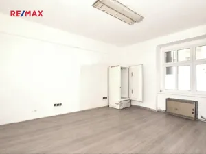 Pronájem obchodního prostoru, Plzeň, Koterovská, 100 m2