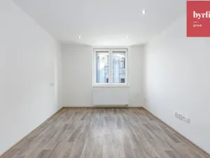 Pronájem bytu 2+kk, Opava, náměstí Osvoboditelů, 47 m2