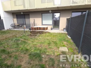 Pronájem bytu 1+kk, Pardubice - Pardubičky, Východní, 35 m2