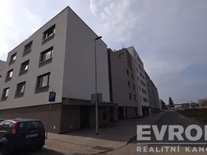Pronájem bytu 1+kk, Pardubice - Pardubičky, Východní, 35 m2