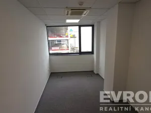 Pronájem kanceláře, Pardubice - Zelené Předměstí, třída Míru, 102 m2