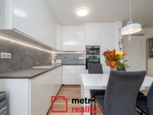 Pronájem bytu 2+kk, Olomouc, Hněvotínská, 70 m2