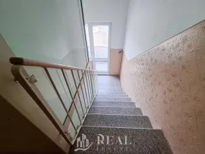 Prodej bytu 3+1, Chomutov, Zahradní, 78 m2