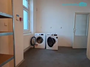 Pronájem restaurace, Žandov, Náměstí, 200 m2