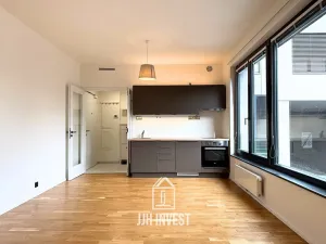 Pronájem bytu 1+kk, Praha - Smíchov, Grafická, 30 m2