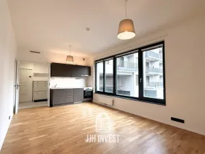 Pronájem bytu 1+kk, Praha - Smíchov, Grafická, 30 m2