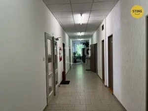 Pronájem kanceláře, Pardubice, S. K. Neumanna, 35 m2