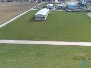 Prodej komerčního pozemku, Přerov - Přerov VIII-Henčlov, Zakladatelů, 10500 m2