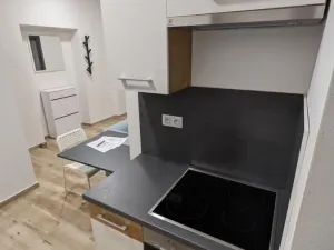 Pronájem bytu 1+kk, Jihlava, Seifertova, 26 m2