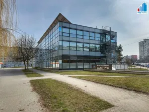 Pronájem kanceláře, Plzeň, Macháčkova, 2000 m2