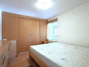 Pronájem bytu 2+kk, Benešov - Bedrč, 50 m2