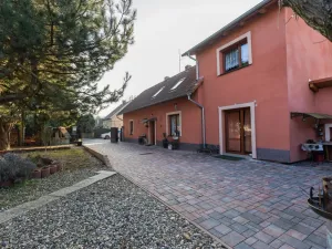 Prodej rodinného domu, Polepy - Okna, 211 m2