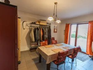 Prodej rodinného domu, Polepy - Okna, 211 m2