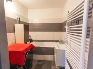 Prodej rodinného domu, Polepy - Okna, 211 m2