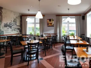 Prodej komerční nemovitosti, Srbsko, K Přívozu, 458 m2