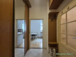 Pronájem bytu 1+1, Praha - Holešovice, Osadní, 38 m2