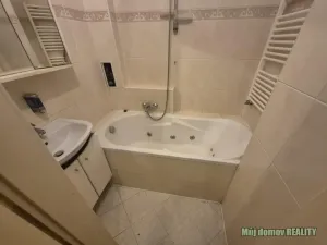 Pronájem bytu 1+1, Praha - Holešovice, Osadní, 38 m2