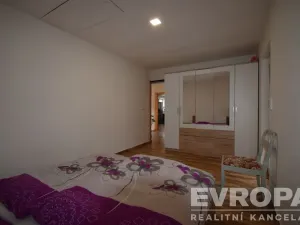 Prodej rodinného domu, Zásmuky - Nesměň, 72 m2