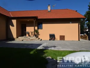 Prodej rodinného domu, Zásmuky - Nesměň, 72 m2