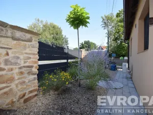 Prodej rodinného domu, Zásmuky - Nesměň, 72 m2