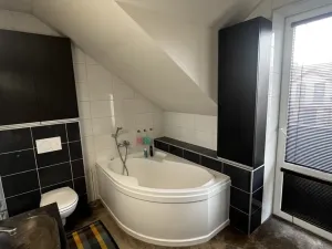 Prodej rodinného domu, Veltrusy, Lomená, 118 m2