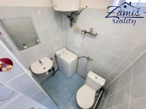Pronájem bytu 2+kk, Nové Strašecí, U Školy, 52 m2